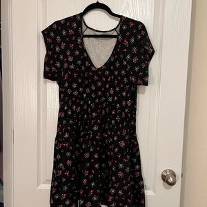 Black Floral Black tiered Dress size Large